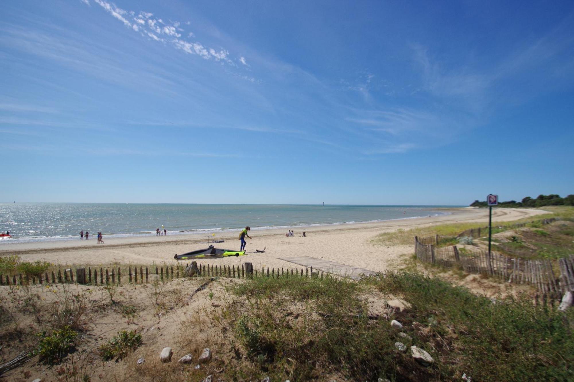 La Plage, T2 Vue Mer Rivedoux-Plage Exterior foto